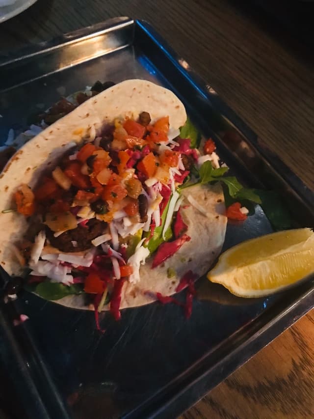 菜肴“Falafel Taco”的照片