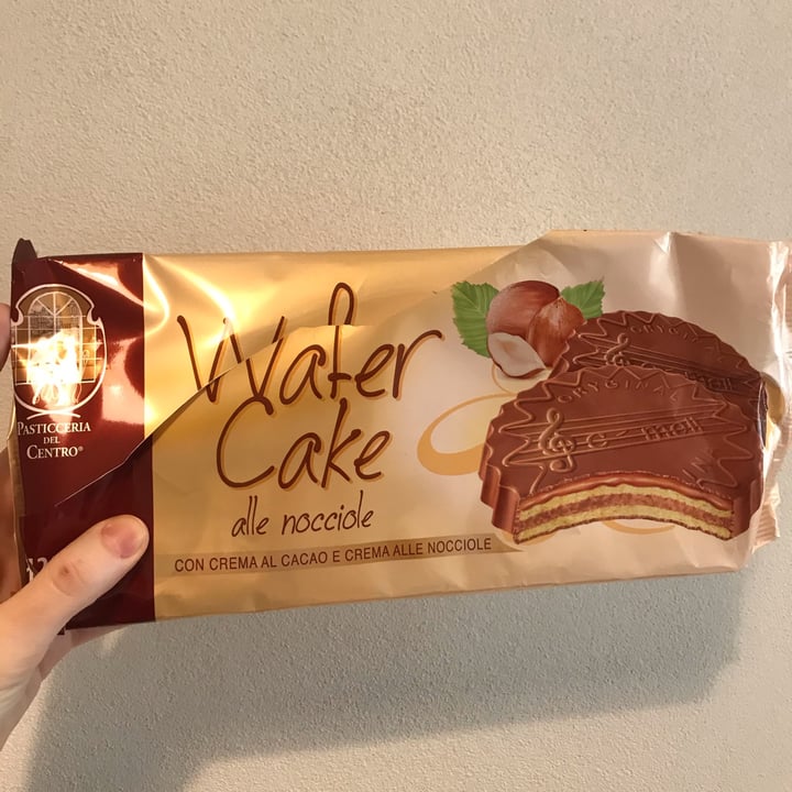 photo of Pasticceria del corso Wafer cake alle nocciole shared by @vegchiara on  02 Dec 2021 - review