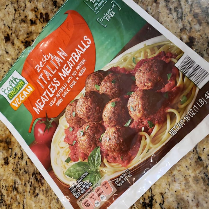 photo of Earth Grown Zesty Italian Meatless Meatballs shared by @ambularfortheanimals on  08 Mar 2019 - review