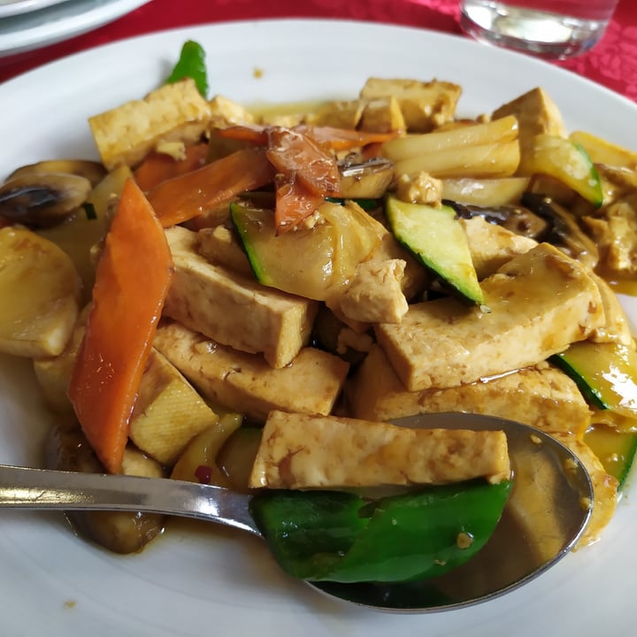 photo of Fuxiang Tofu salteado con verduras shared by @nayaralupo on  08 Apr 2021 - review