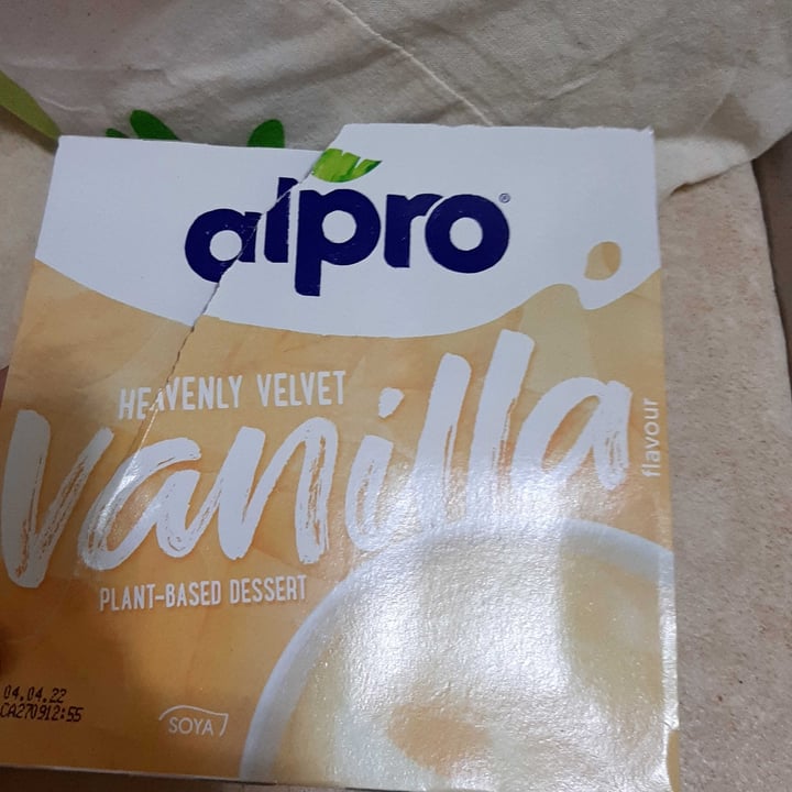 photo of Alpro Budino vaniglia shared by @stefygoveg on  06 Oct 2021 - review