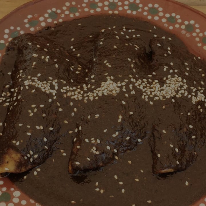 photo of Mictlan Antojitos Veganos enmoladas shared by @saam on  01 Jul 2022 - review