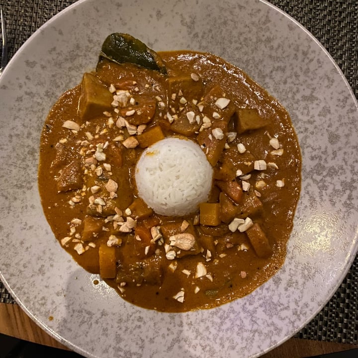 photo of BLU Restaurant & Lounge Curry indiano vegan shared by @pechiro on  10 Mar 2022 - review