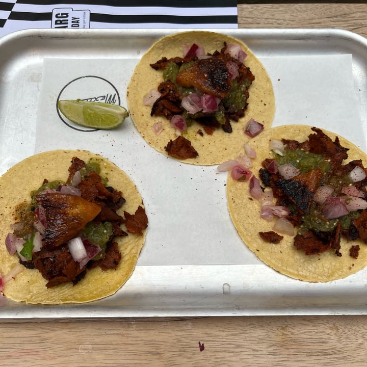 photo of Club Mexicana Al Pastor Taco shared by @jessskh on  09 Aug 2022 - review