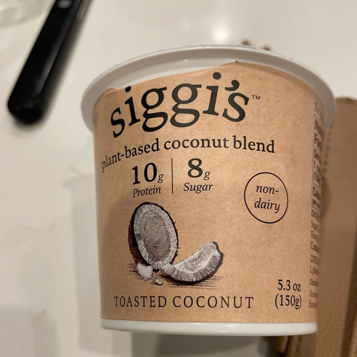photo of siggi’s Plant Based Coconut Blend Non-Dairy Yogurt shared by @jaeskaapool on  11 Dec 2022 - review