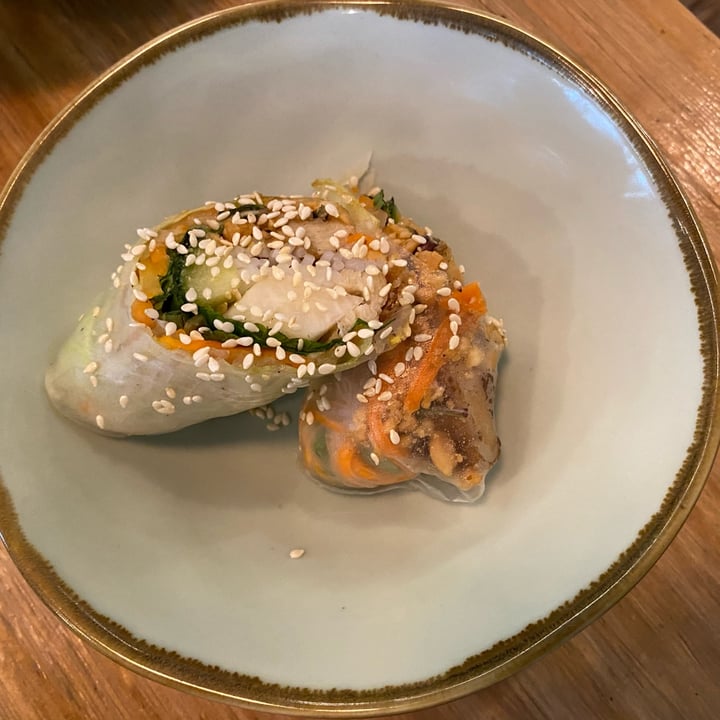 photo of The Kind Bowl Summer Roll shared by @piggy-egg on  18 Jan 2022 - review