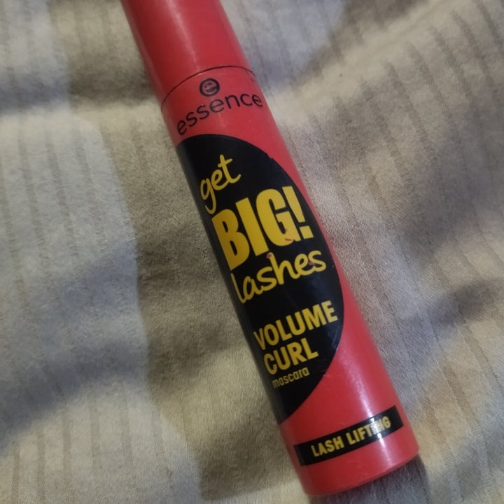 review photo of Essence Cosmetics Get Big! Lashes Volume Curl Mascara shared by @jeanine3 on 13 Aug 2022 - review