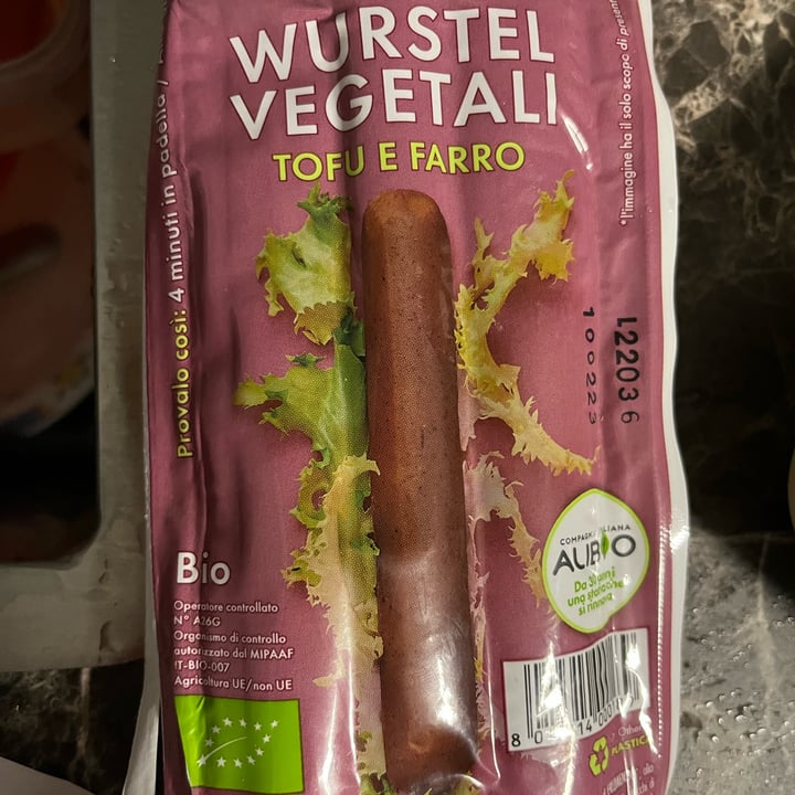 photo of Compagnia Italiana Wurstel vegetali shared by @jessicaveggy on  04 Dec 2022 - review