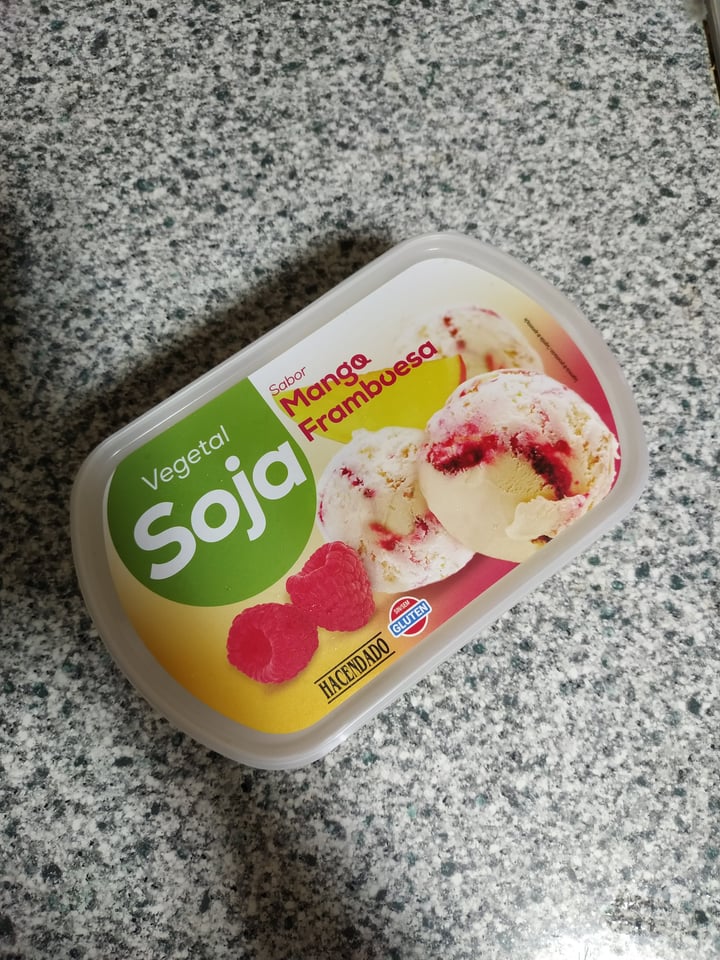 photo of Hacendado Helado de Soja con Mango y Frambuesa shared by @ainaracg on  05 Jun 2021 - review