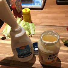 photo of Hellmann’s Hellman’s Vegan Mayonnaise shared by @foodreviewer6969 on  26 Jul 2022 - review