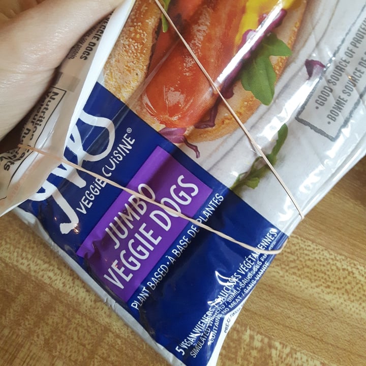 photo of Yves Veggie Cuisine Jumbo Veggie Dogs shared by @caffienatedplants on  17 Jun 2020 - review