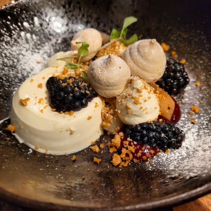 review photo of OmNom Eton Mess shared by @blairwaldorf on 29 Oct 2021 - review