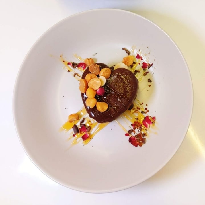 review photo of Well Loft Chocolate Cheezecake Please! shared by @jxvegjournal on 09 Dec 2020 - review