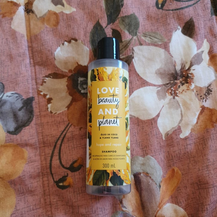 review photo of Love Beauty and Planet Shampoo - Hope and repair shared by @longjourney on 25 Apr 2022 - review