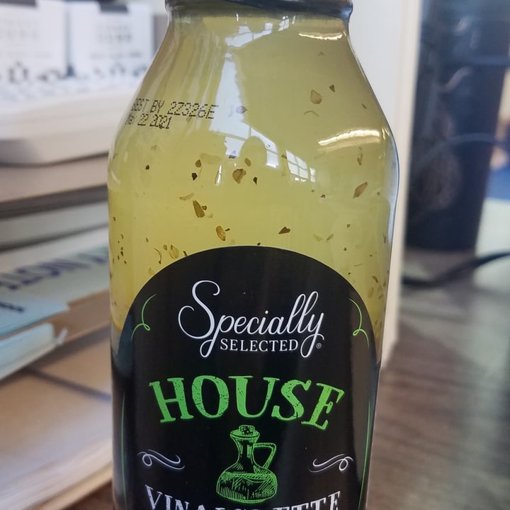 photo of ALDI Specially Selected House vinaigrette shared by @leerr on  19 Nov 2020 - review