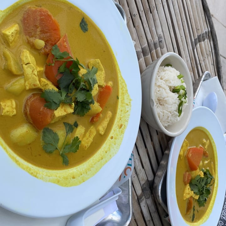 review photo of Bamboozle Cafe Downtown Tofu Curry shared by @stickeractivist on 04 Dec 2022 - review