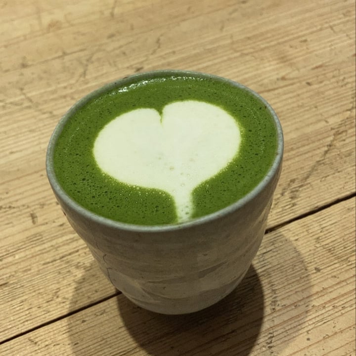 photo of Hvala Genmaicha latte with oat milk shared by @iranahranahrun on  17 Apr 2021 - review
