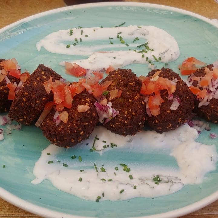 photo of Allende Puerto Falafel shared by @albavegan on  16 Oct 2021 - review