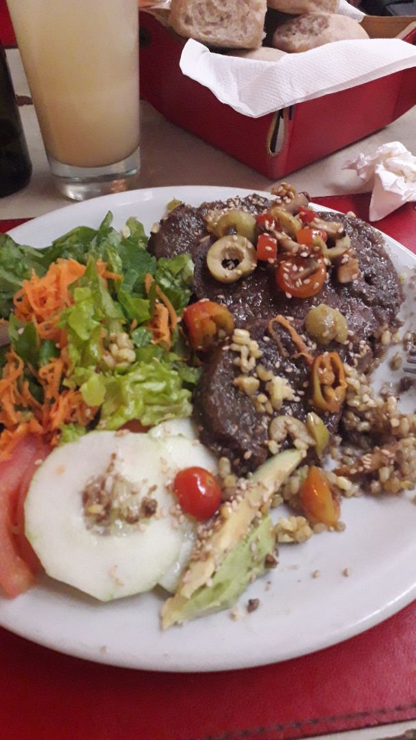 review photo of Naturaleza Sabia Bifecitos de Seitán con Champiñones shared by @barbaragomez on 03 Jan 2020 - review