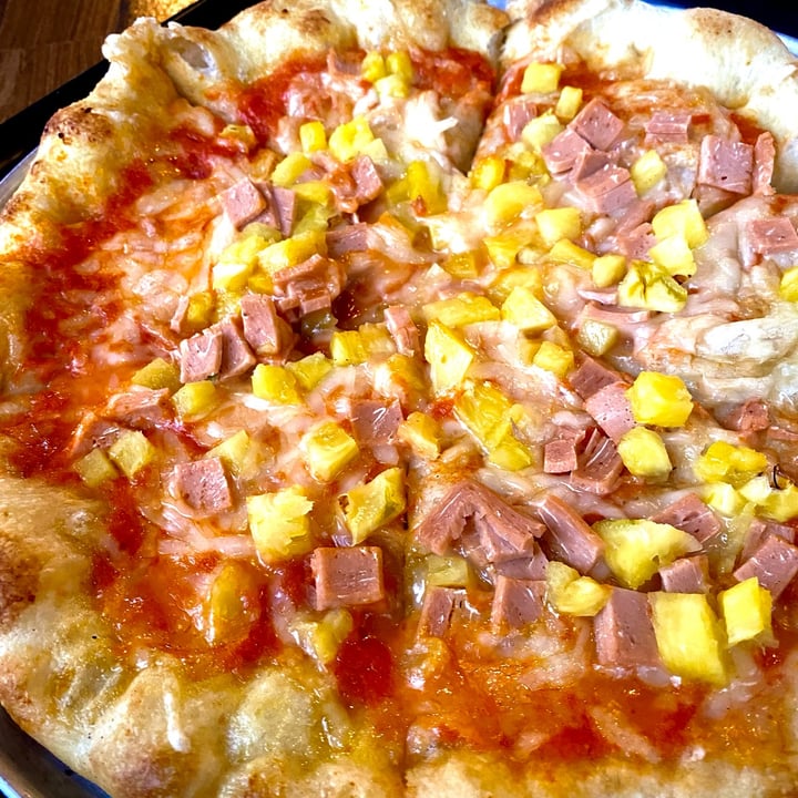 photo of Hervíboro Cocina Vegana Pizza hawaiana shared by @linis on  22 Nov 2021 - review
