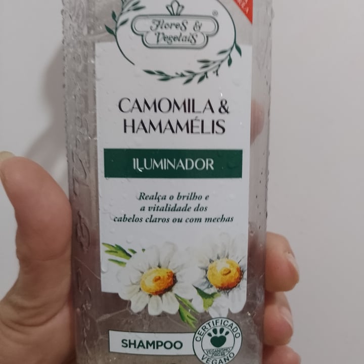 photo of Flores & Vegetais Shampoo de Camomila e Hamamélis shared by @nandagaia on  06 Jun 2022 - review