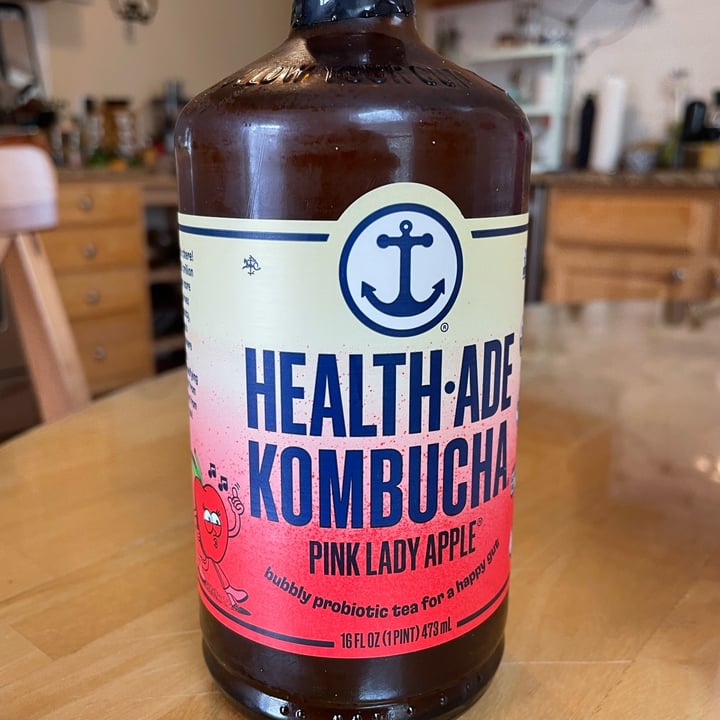 photo of Health-Ade Pink Lady Apple shared by @tempeh74 on  14 May 2022 - review