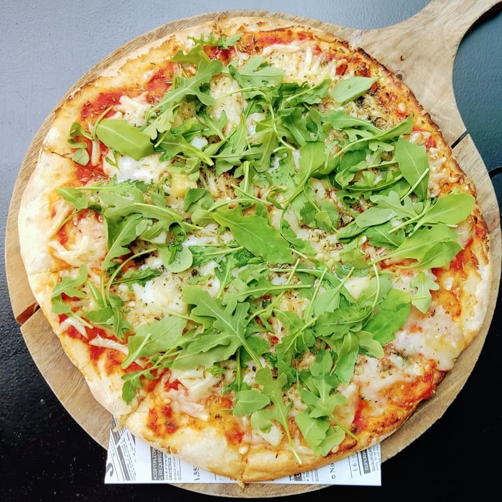 photo of Wild Food Pizza Cuatro Quesos shared by @elprofevegano on  30 Jul 2021 - review