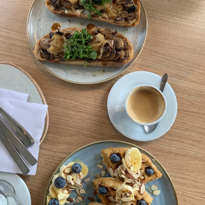 photo of Te Amo Lola Café Waffles shared by @lauraesr on  19 Jul 2021 - review