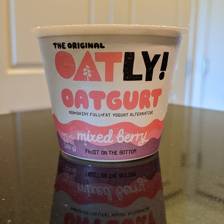 photo of Oatly Oatgurt Mixed Berry shared by @missmeggymarie on  03 Jun 2021 - review