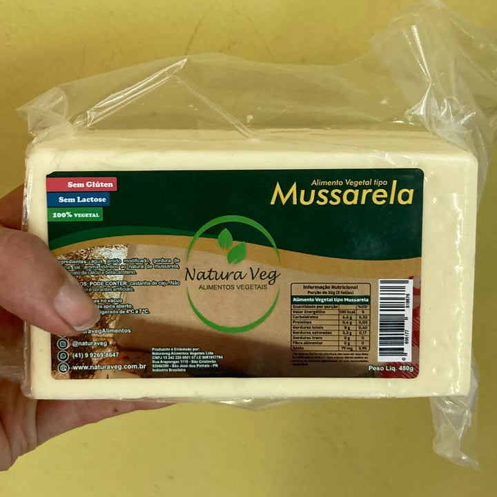 review photo of Natura Veg Queijo mussarela vegano shared by @portalveganismoeamor on 11 Apr 2022 - review