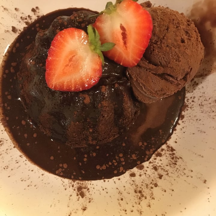 photo of Padmanadi Vegetarian Restaurant Chocolate Lava Cake shared by @remmus23 on  01 Dec 2020 - review