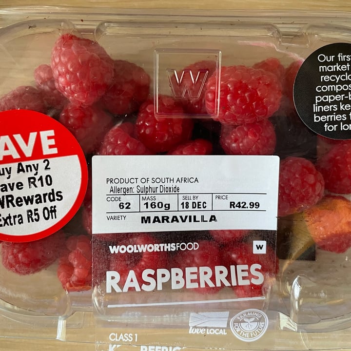 photo of Woolworths Food Raspberries shared by @thehumblechickpea on  18 Dec 2021 - review