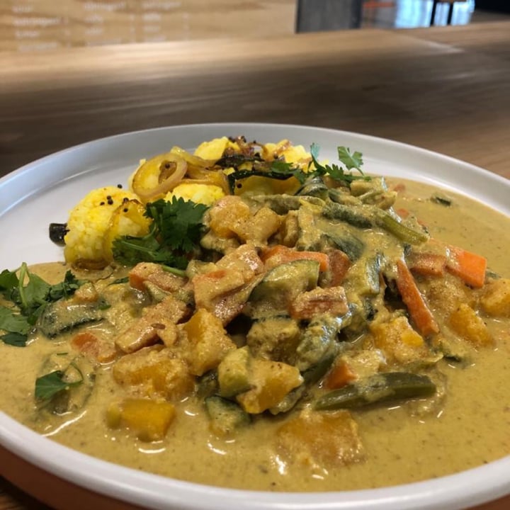 photo of INDIKAAP Ayurvedic, Vegan Products & Services Veggies in a “butter chicken” sauce served with Kitchari balls shared by @ripple on  03 Jan 2021 - review