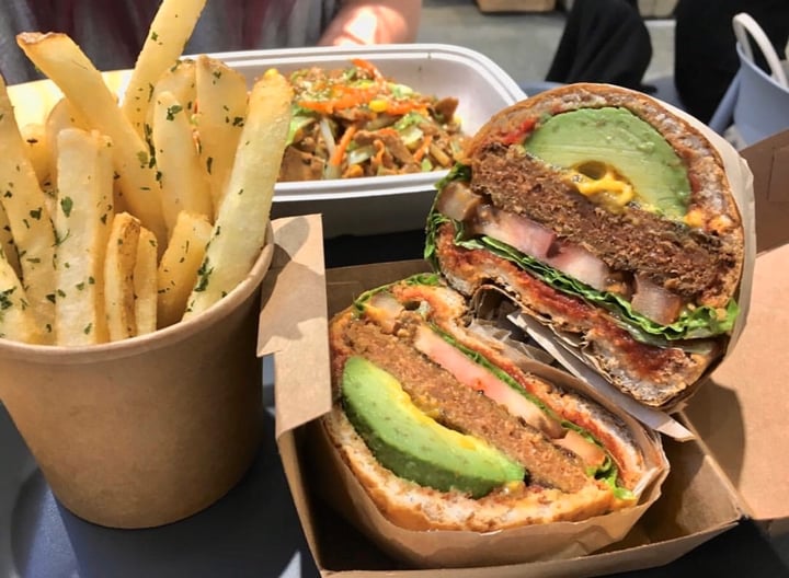 photo of Green Common Harbour City Beyond Burger Classic shared by @mywaytobelieve on  26 Jan 2020 - review
