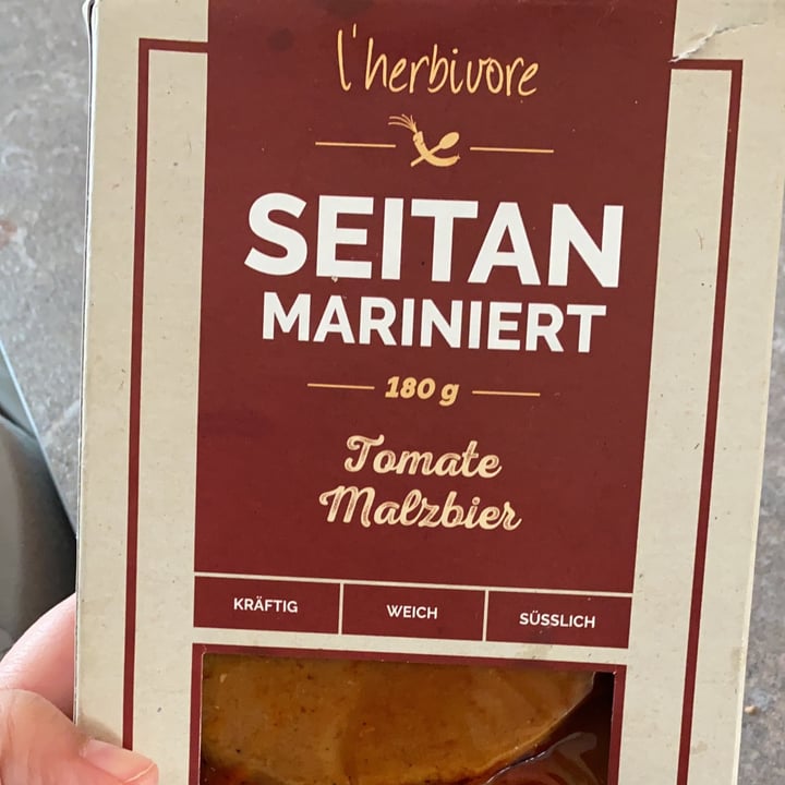 photo of L'herbivore Seitan mariniert tomate malrieb shared by @ysagellert on  16 Jul 2021 - review