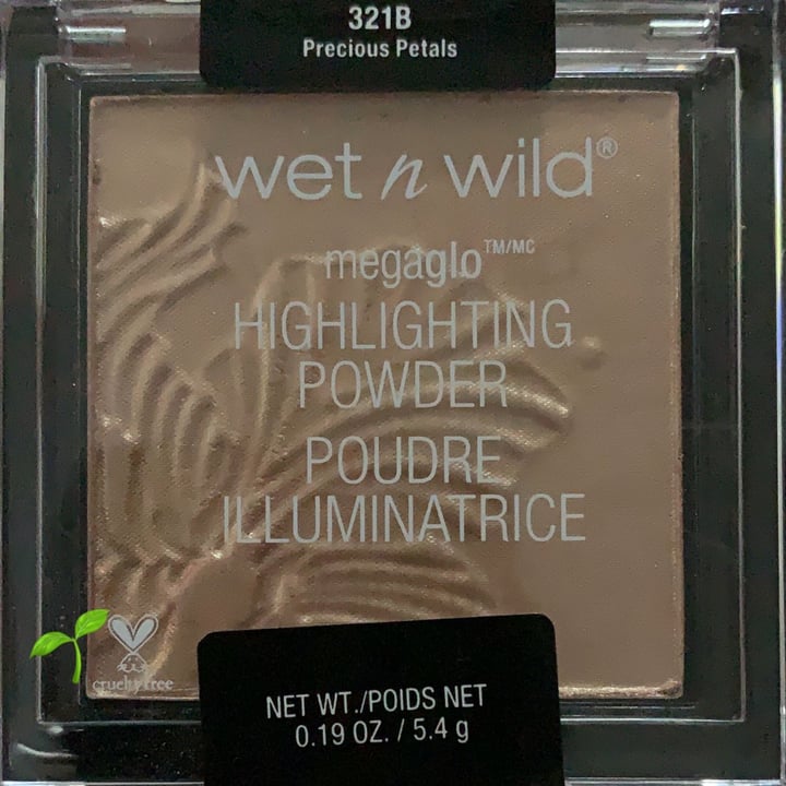 review photo of Wet n Wild Beauty Iluminador shared by @antoveggie on 14 Jul 2021 - review