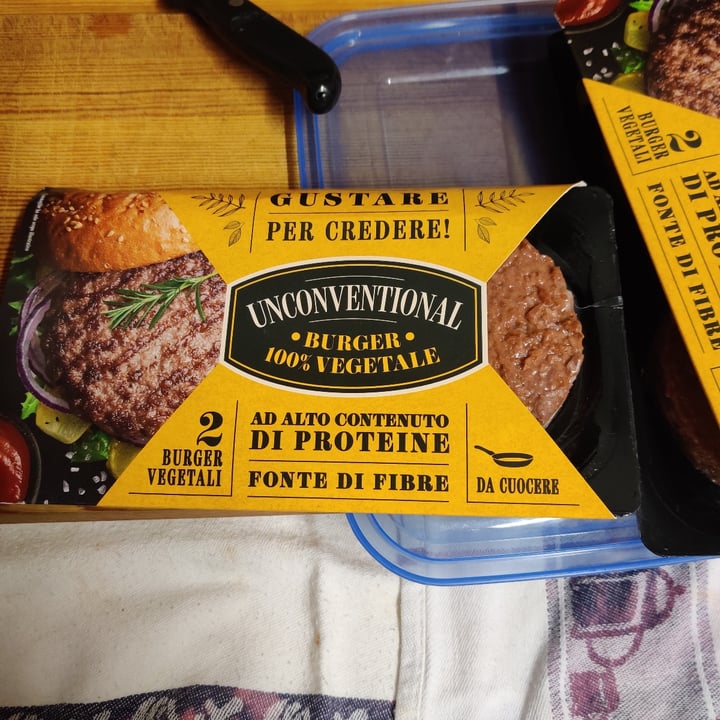 review photo of Unconventional Burger Vegetale Classico - Classic Burger shared by @spiccio93 on 21 Mar 2022 - review