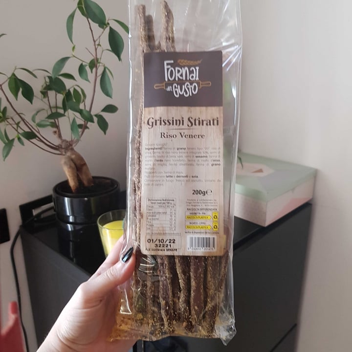 review photo of Fornai del gusto Grissini Stirati Riso Venere shared by @mihldkae on 25 Jun 2022 - review
