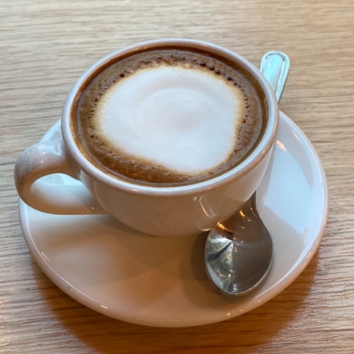 review photo of Pacific Coffee Roasters oat macchiato shared by @silviia on 17 Apr 2022 - review