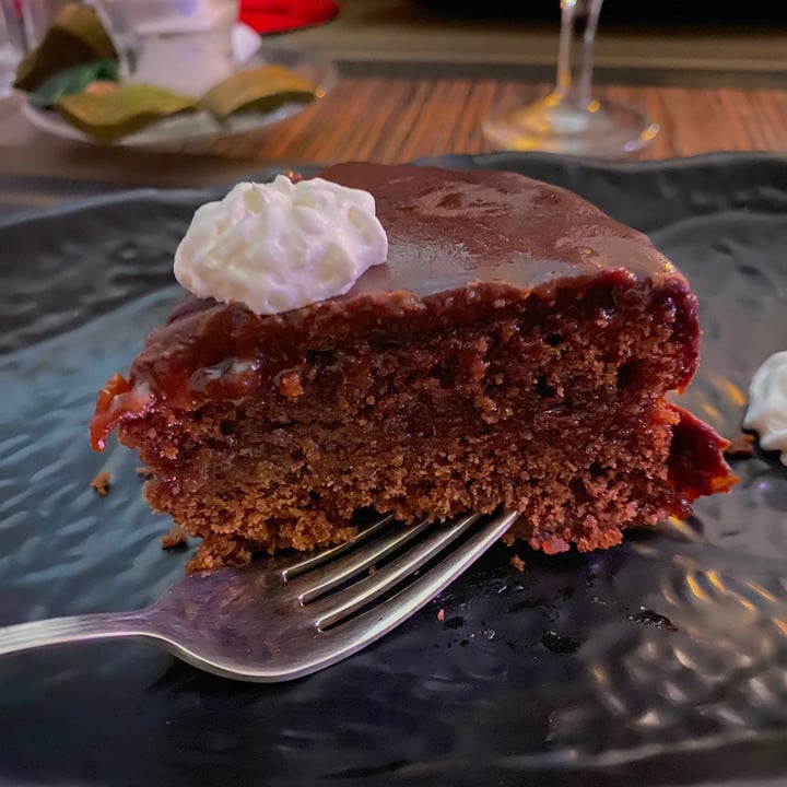 photo of Veganda Torta Sacher shared by @cateplantbased on  04 Jan 2023 - review