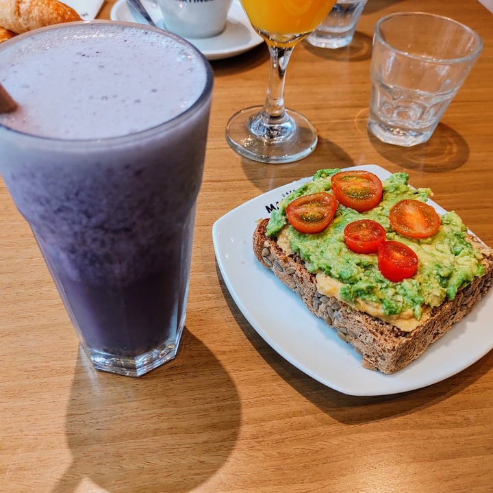photo of Café Martinez Avocado toast shared by @camirocastro on  14 Jul 2021 - review