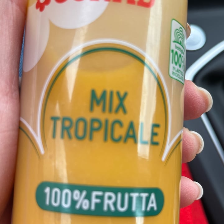 photo of Conad 100% Frutta Mix Tropicale shared by @lucia2510 on  17 Nov 2022 - review