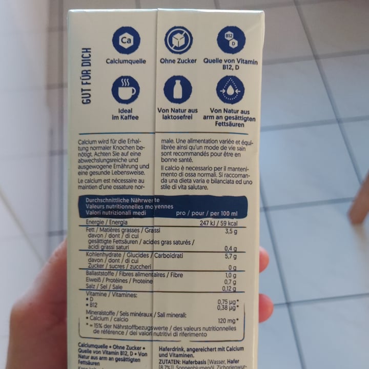 photo of Alpro Shhh… This Is Not Milk 3,5% shared by @saechsine on  18 May 2022 - review