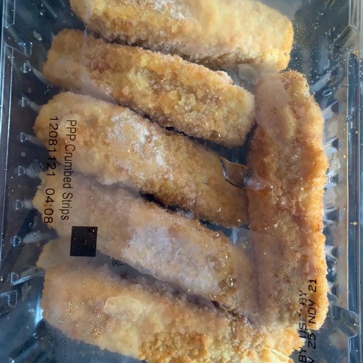 photo of Woolworths Food Crumbed strips shared by @niroshap on  05 Dec 2021 - review