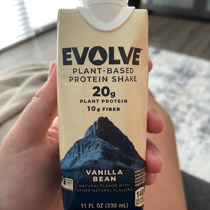 photo of Evolve Protein Shake Vanilla Bean shared by @elliejeanmcd on  13 Sep 2021 - review