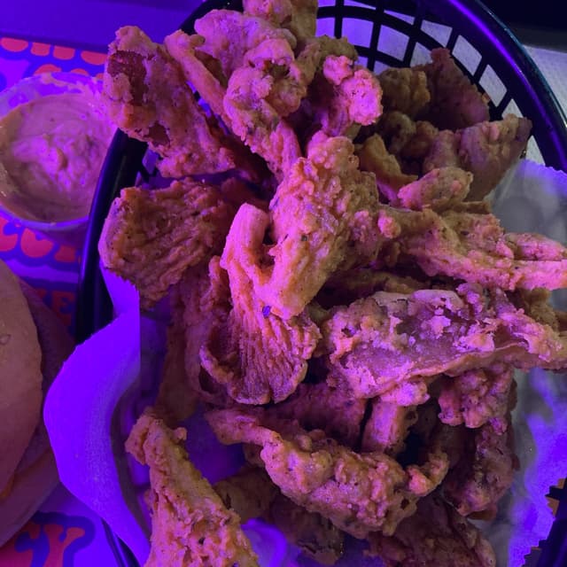 Foto do prato “The Mushroom Popcorn Chick Bites”