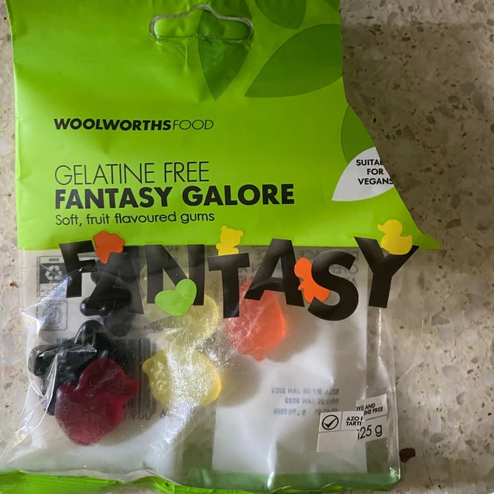 photo of Woolworths Food Gelatine Free Fantasy Galore Soft Fruit Flavoured Gums shared by @catherinecraig on  26 Sep 2021 - review