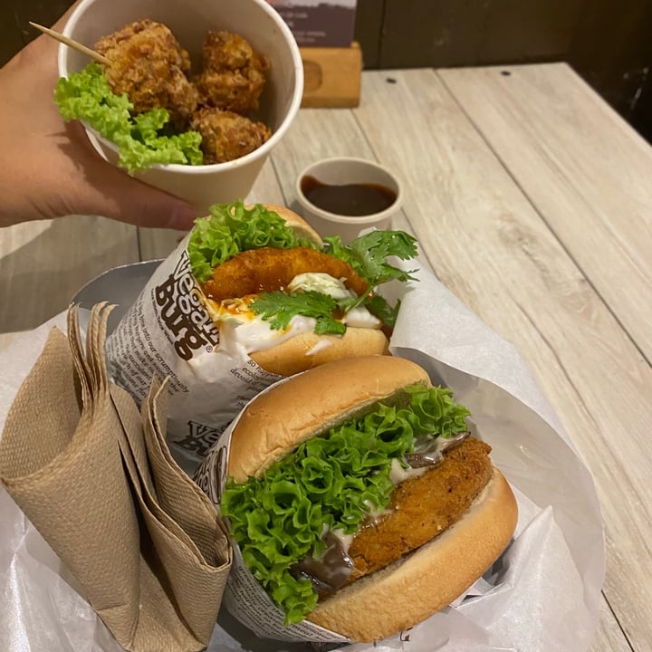 photo of VeganBurg Singapore Chili Krab Burger shared by @piggy-egg on  05 Apr 2021 - review