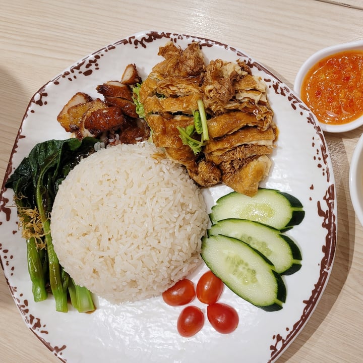 photo of Lotus Vegetarian Restaurant Chicken rice shared by @byobottlesg on  09 Jul 2021 - review