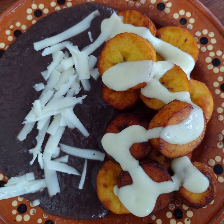 review photo of Aguacate Limon Plátanos fritos shared by @andyzavala on 11 Sep 2021 - review